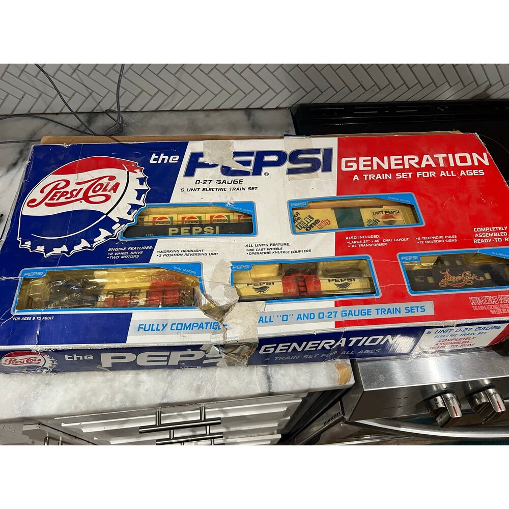 Vintage Pepsi Generation O-27 Gauge Electric Train Set Complete w Box Track